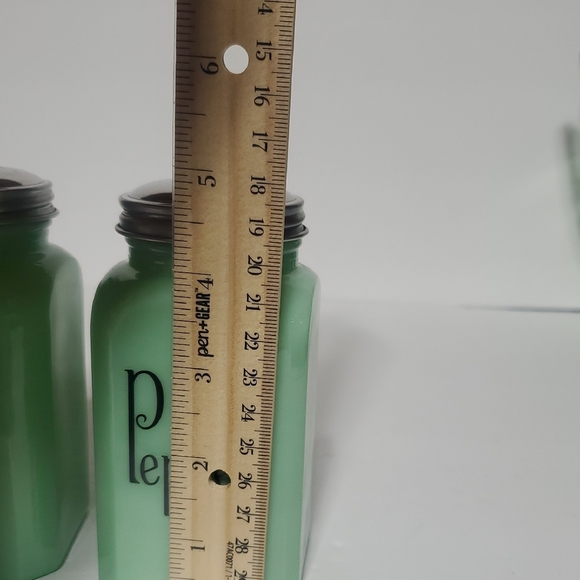 Green Salt and Pepper Shakers - Picture 6 of 7